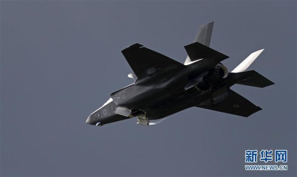 首批F-35战机抵达波兰，正式驻扎北约东翼