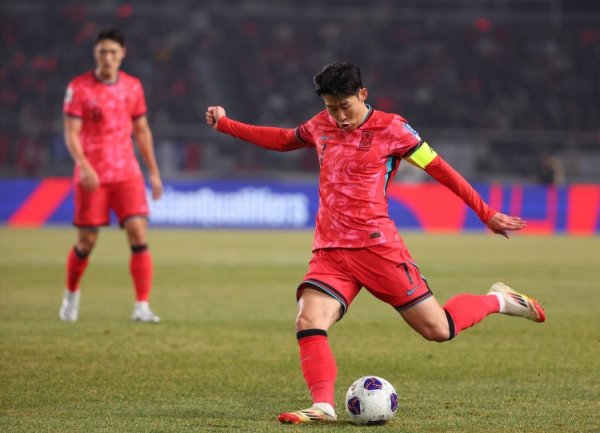 朴主永: 预测韩国队将以1胜2平战绩晋级世界杯32强
